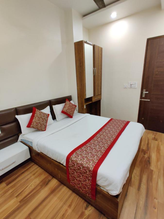 Hotel 56 - 200 Meter From Golden Temple Amritsar Ngoại thất bức ảnh