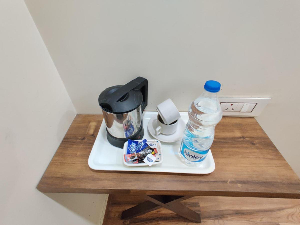 Hotel 56 - 200 Meter From Golden Temple Amritsar Ngoại thất bức ảnh