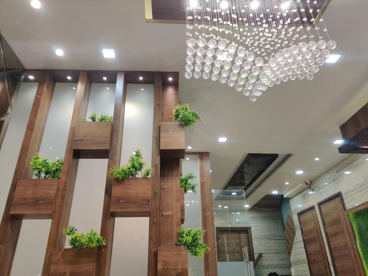 Hotel 56 - 200 Meter From Golden Temple Amritsar Ngoại thất bức ảnh
