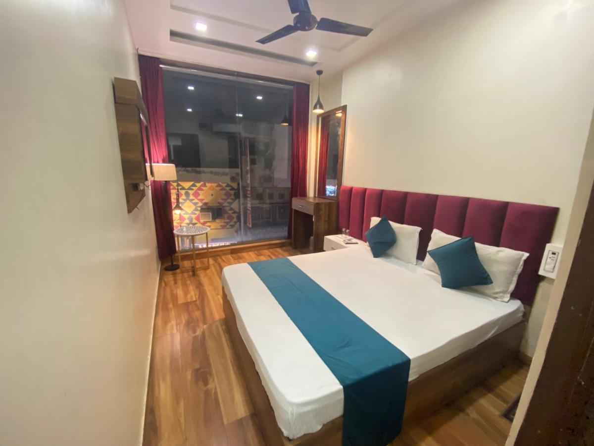 Hotel 56 - 200 Meter From Golden Temple Amritsar Ngoại thất bức ảnh